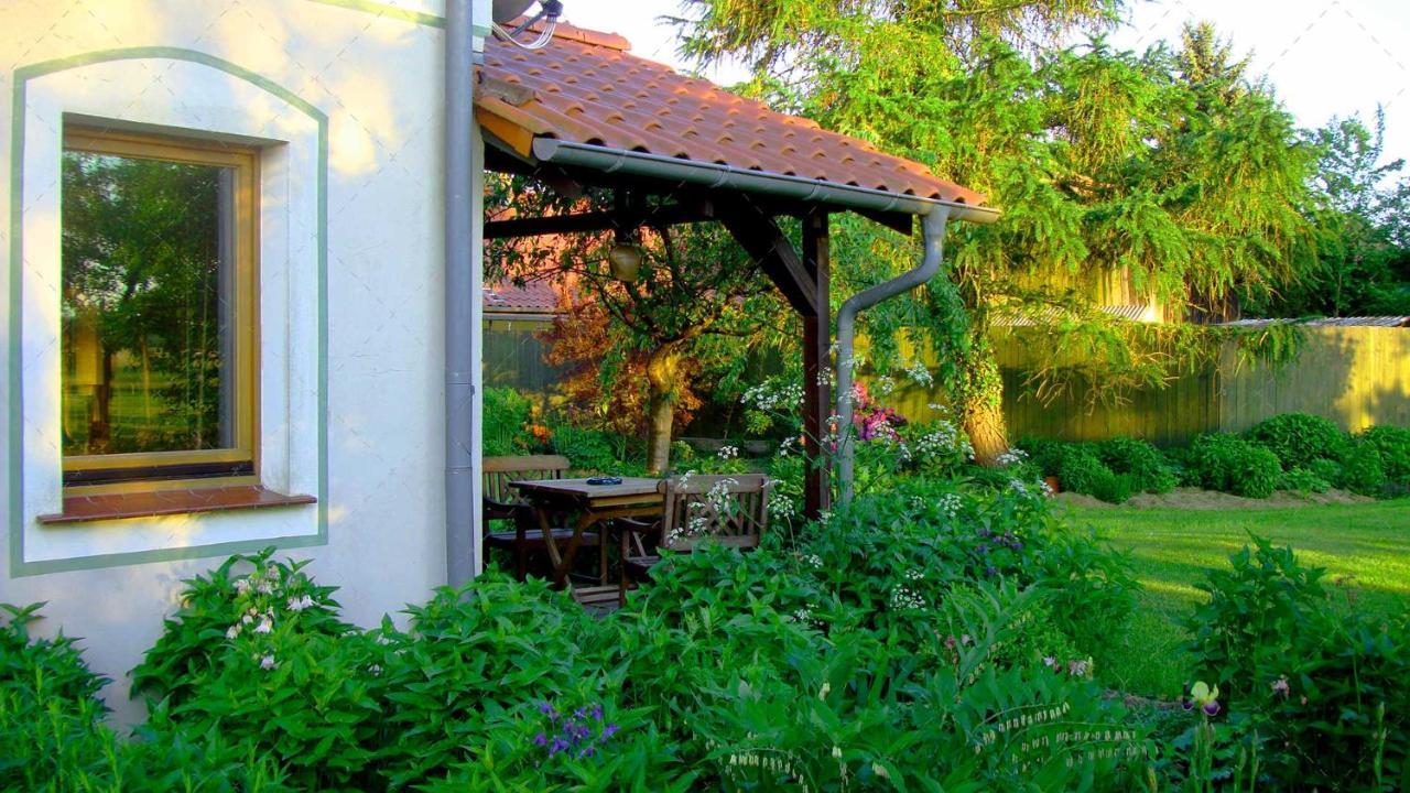 Janischs Fewo Im Spreewald, Terrasse, Grosser Garten Und Blick Inklusive Unterspreewald Bagian luar foto
