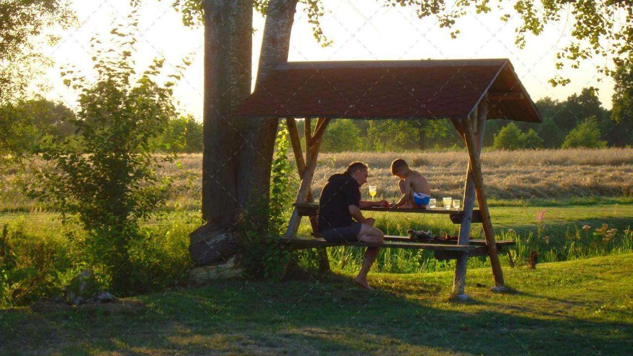 Janischs Fewo Im Spreewald, Terrasse, Grosser Garten Und Blick Inklusive Unterspreewald Bagian luar foto